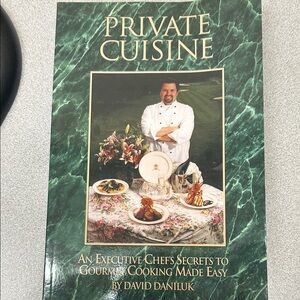 Private Cuisine Cookbook by David Daniluk - Green Cover